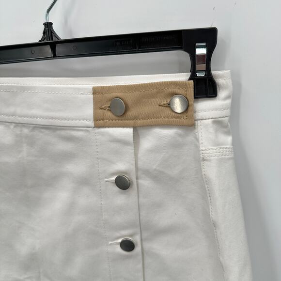 BLDWN NWT White Button Front Mini Alexis Skirt in Optic White // 2 - Picture 4 of 10